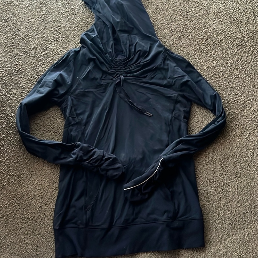 Lululemon black fleece lines running hoodie / size 8